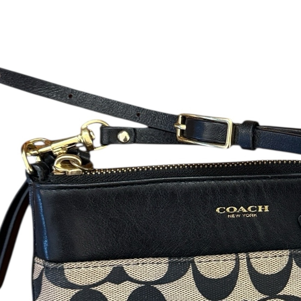 Coach Signature Monogram Crossbody Bag Black Tan Jacquard Canvas Leather Hangtag - Picture 10 of 16